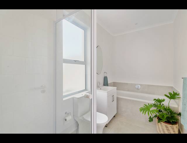 2 BEDROOM FREESTANDING TO LET IN LALELA ESTATE